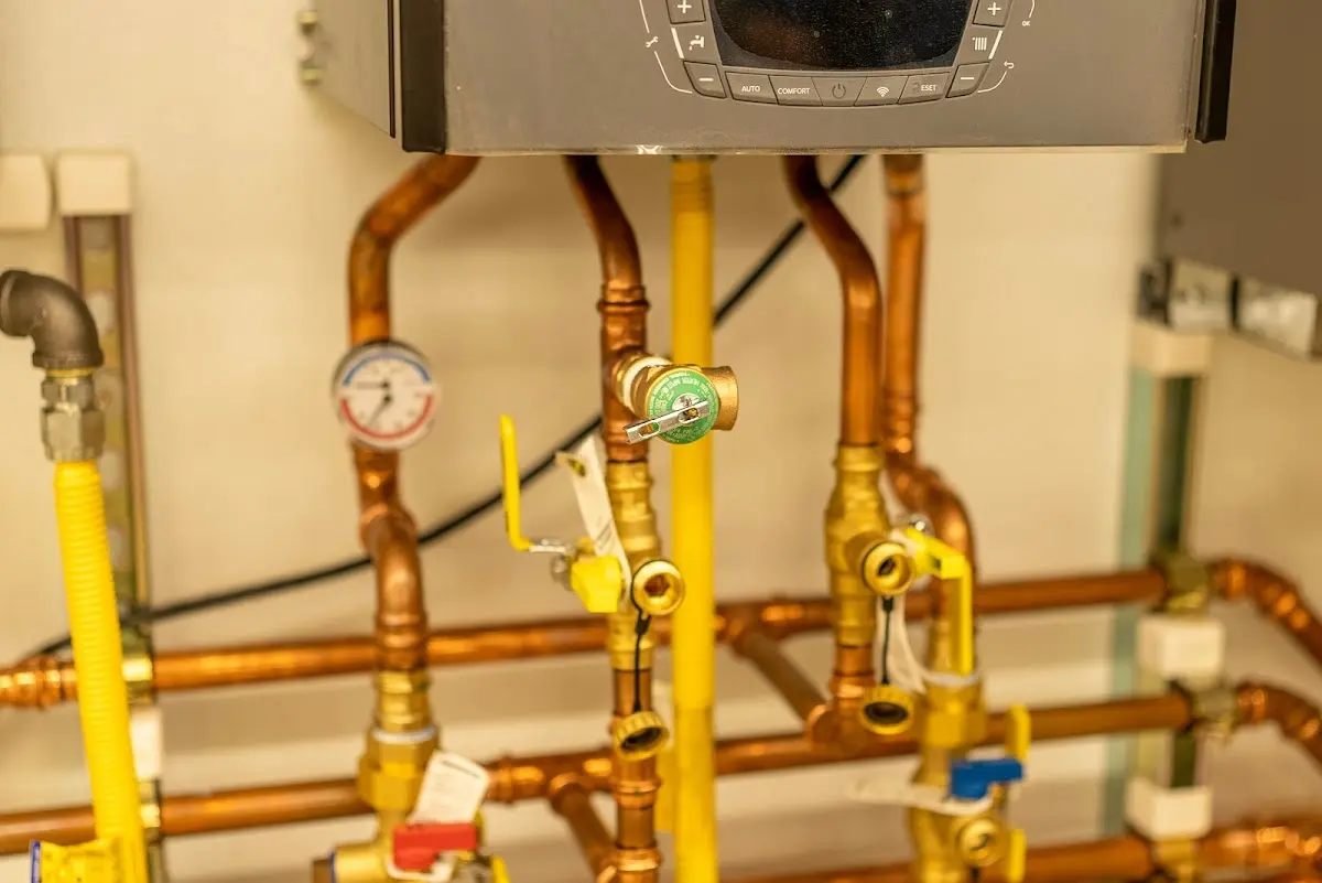 Licensed technician providing Pipe Repair for a homeowner in Coquille